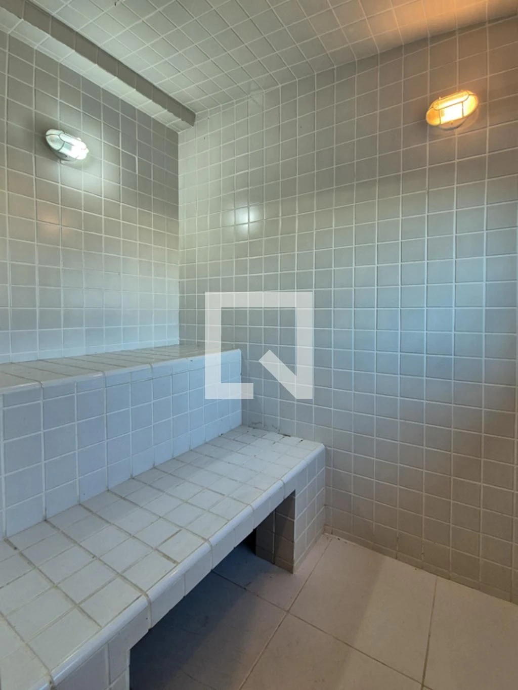 Furnished apartment with 5 en-suite bedrooms and terrace — photo 103