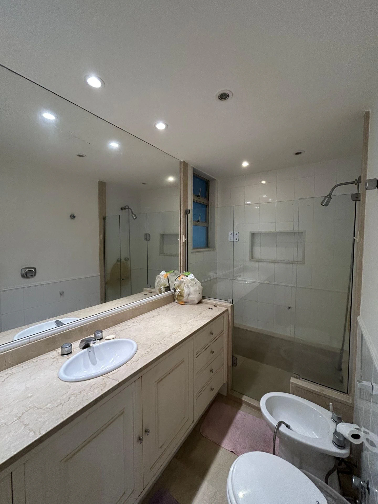 Furnished apartment, 185 m², with a washing machine — photo 14
