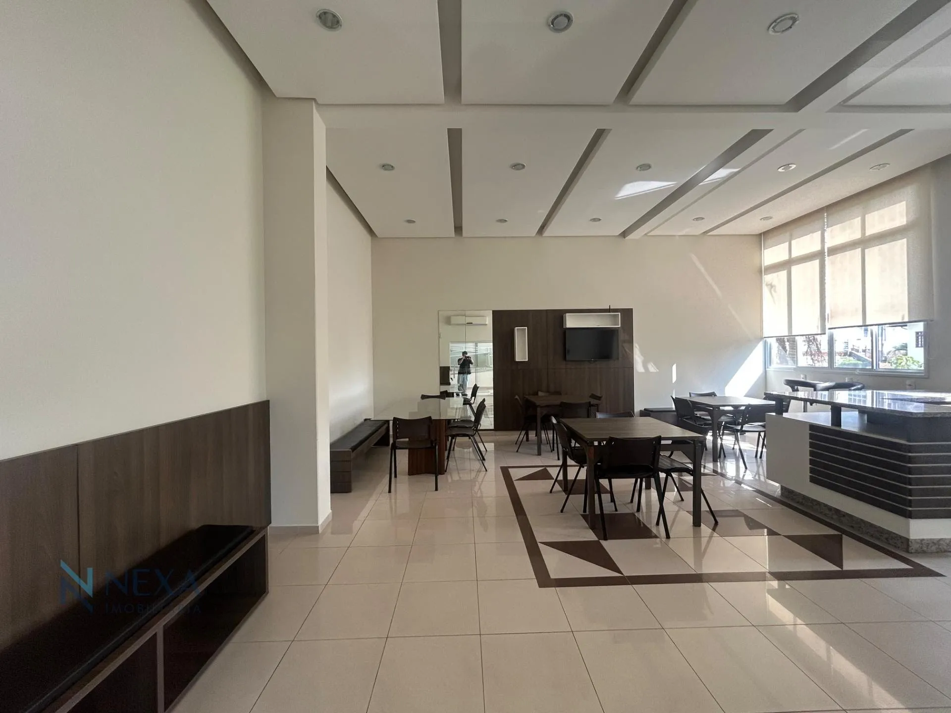 Furnished apartment with 2 en-suites and 152 m² — photo 14