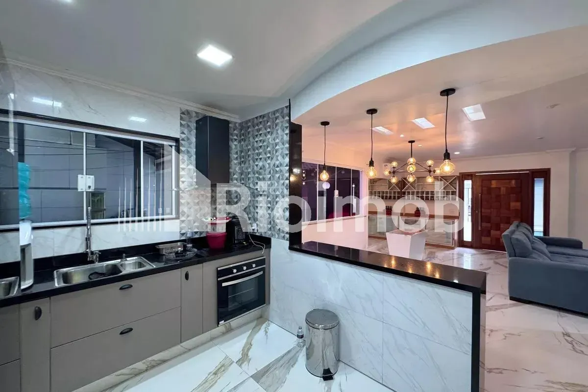 Furnished house with 5 bedrooms and 5 bathrooms — photo 10