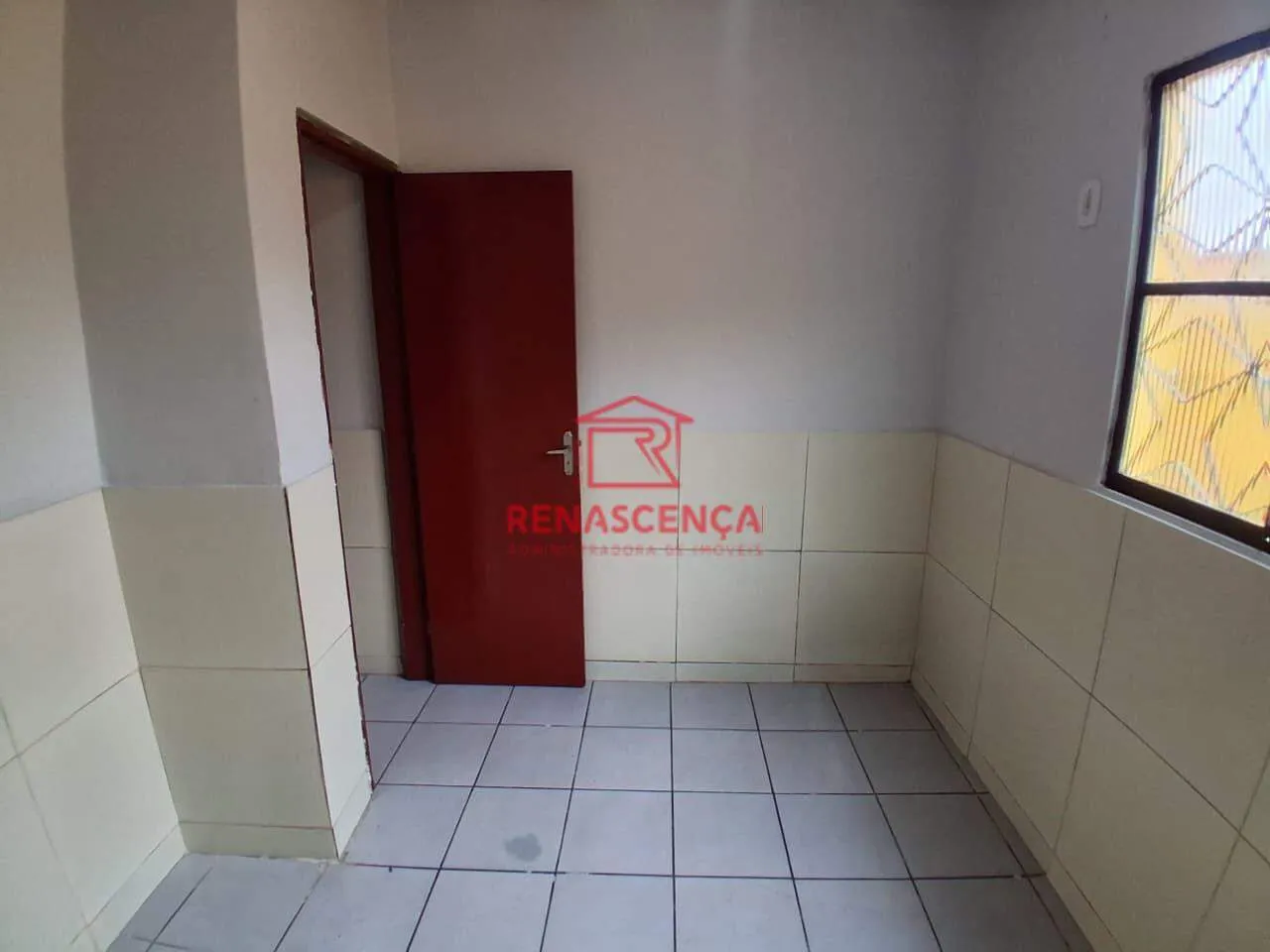 Непрямебльований будинок: 2 кімнати та 1 ванна — photo 4