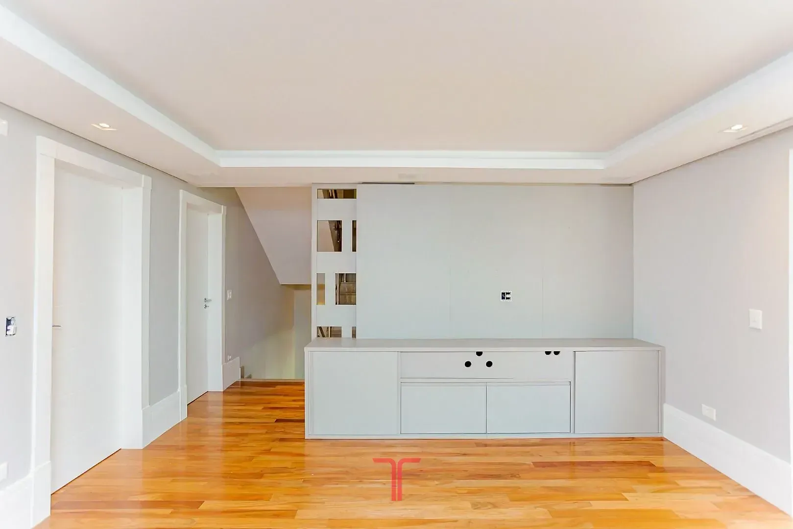 Дом 550 м² с 5 спальнями и приватным садом — photo 113