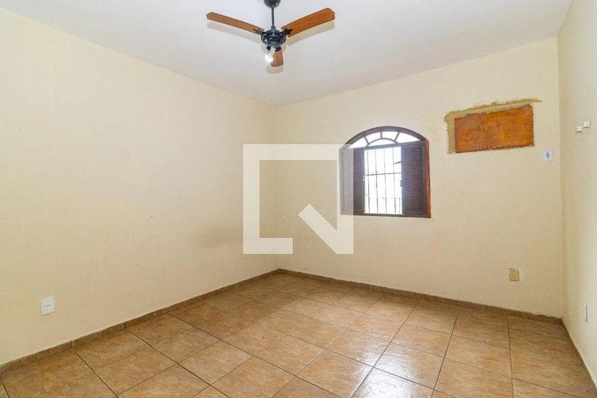 Rental house with balcony, 4 bedrooms and 120 m² — photo 36