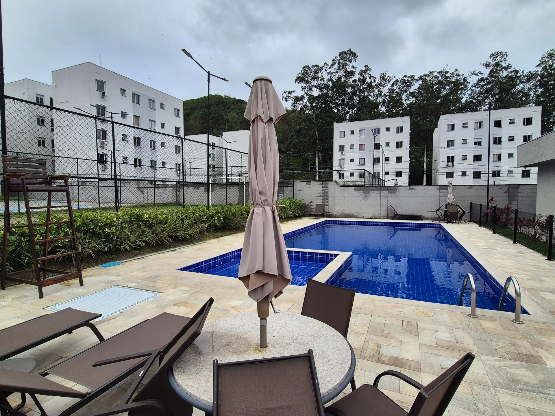 2-bedroom apartment with 1 en-suite and open-air pool — photo 26
