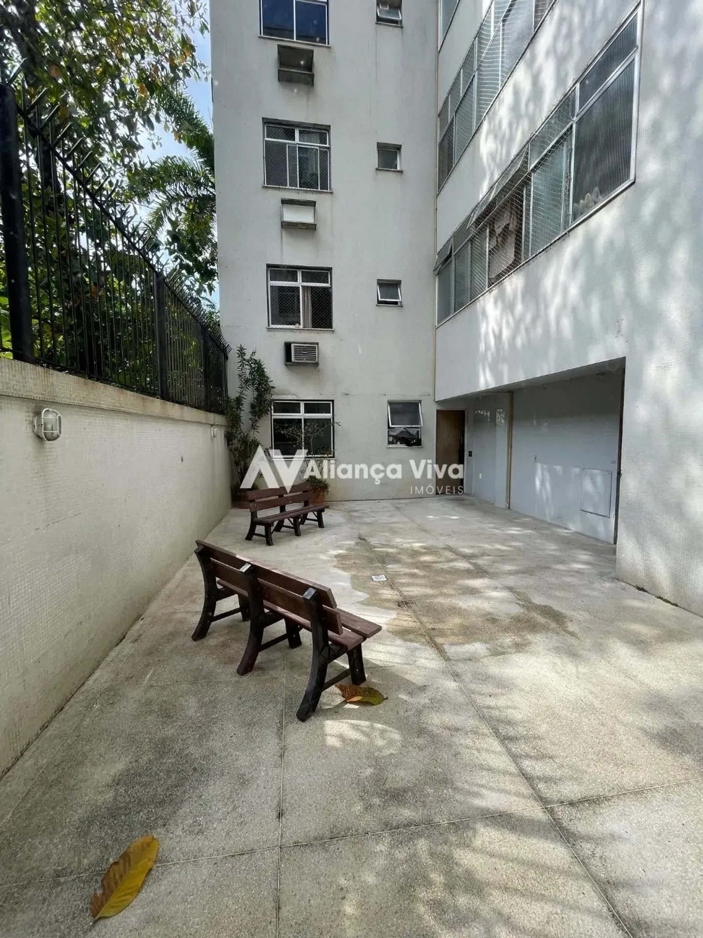 3-bedroom apartment with 1 suite and 4 bathrooms — photo 32