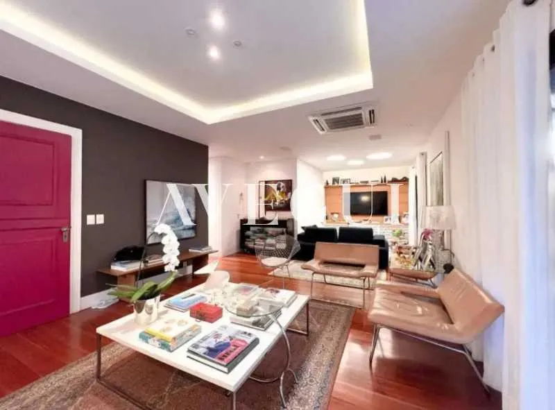 193 m² apartment with 3 suites and 3 parking spaces — photo 10
