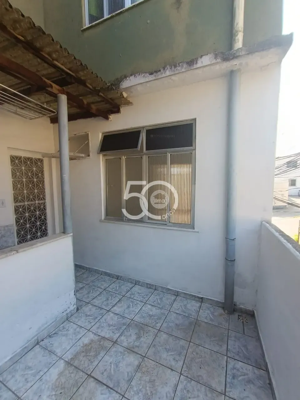 1-bedroom apartment with balcony and a glass shower — photo 7