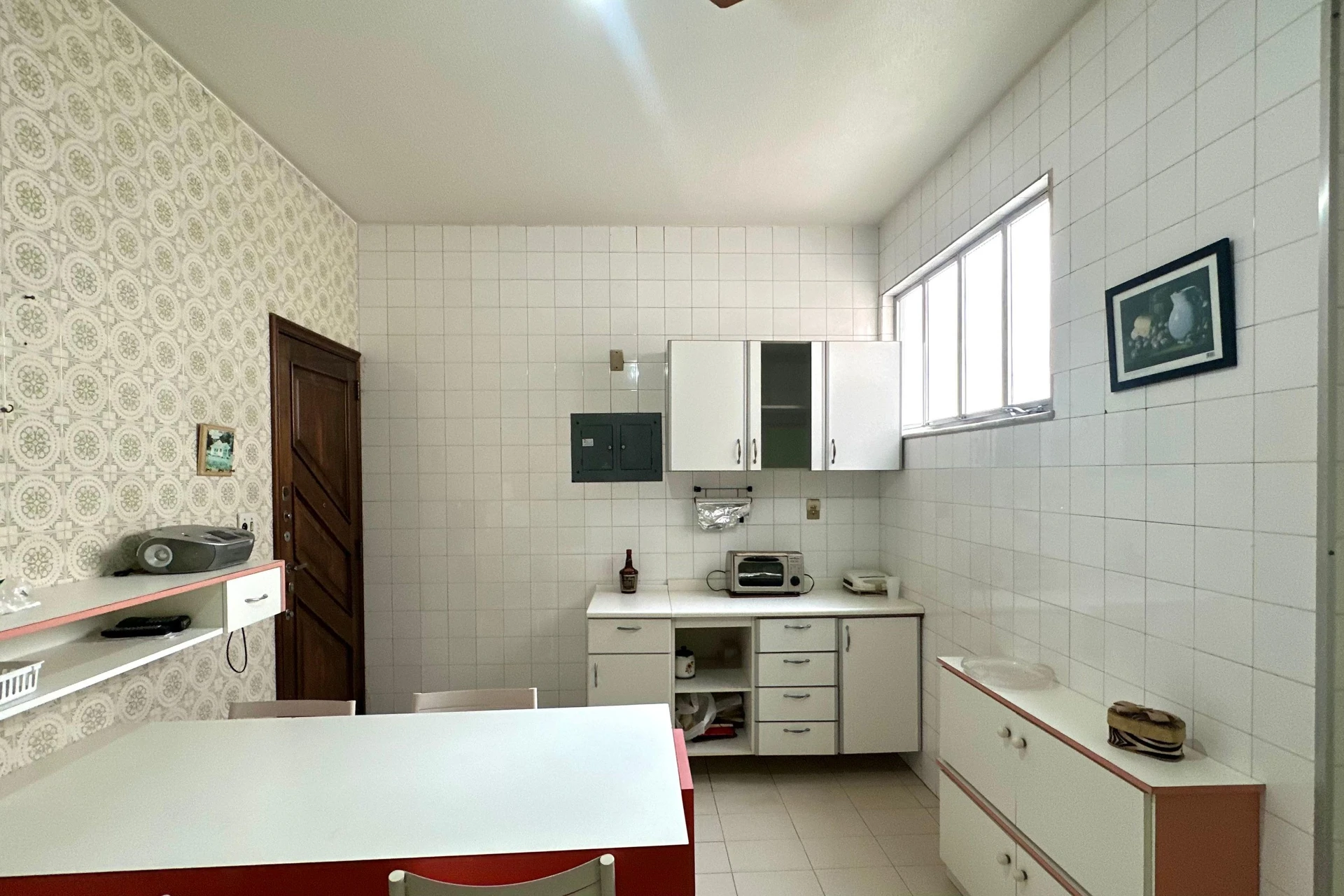 Apartamento amueblado de 3 dormitorios y cocina cerrada — photo 32