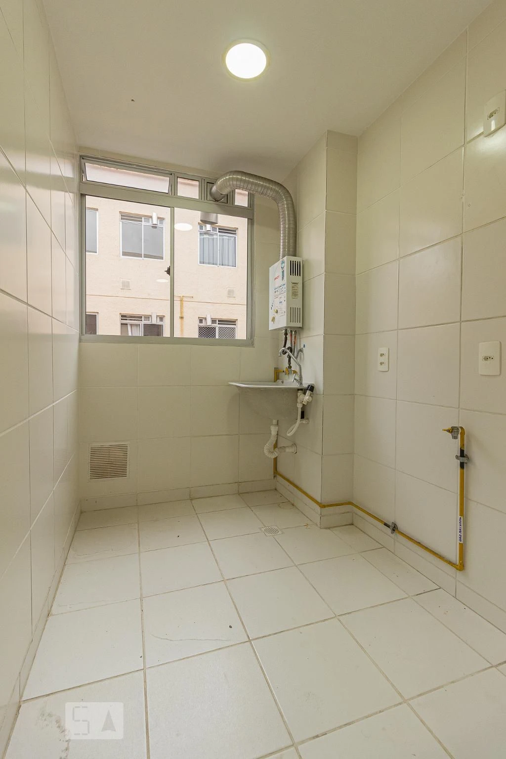 2-bedroom apartment with 1 bathroom and parking — photo 6