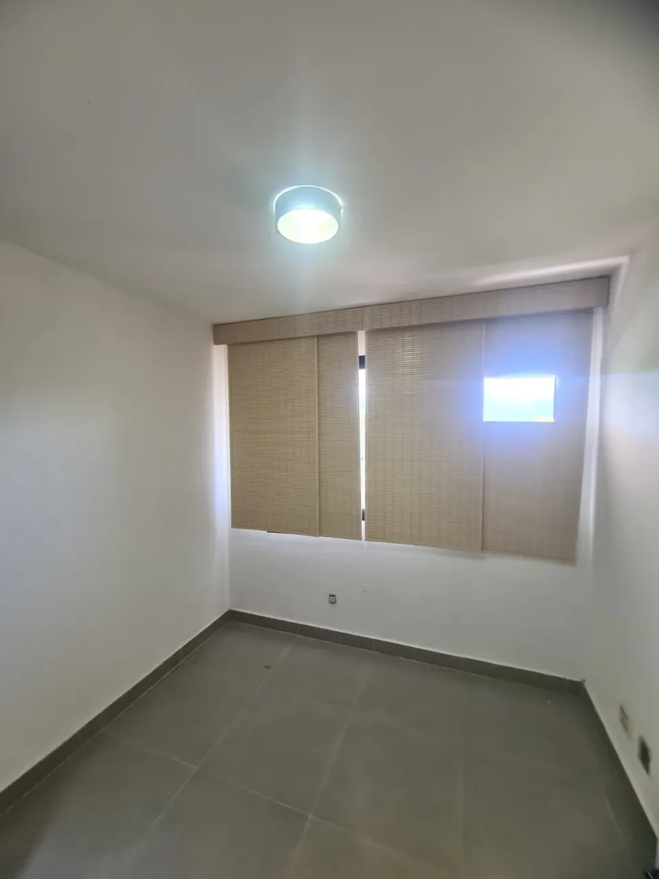 Apartment with 2 bedrooms, 2 bathrooms and a balcony — photo 13