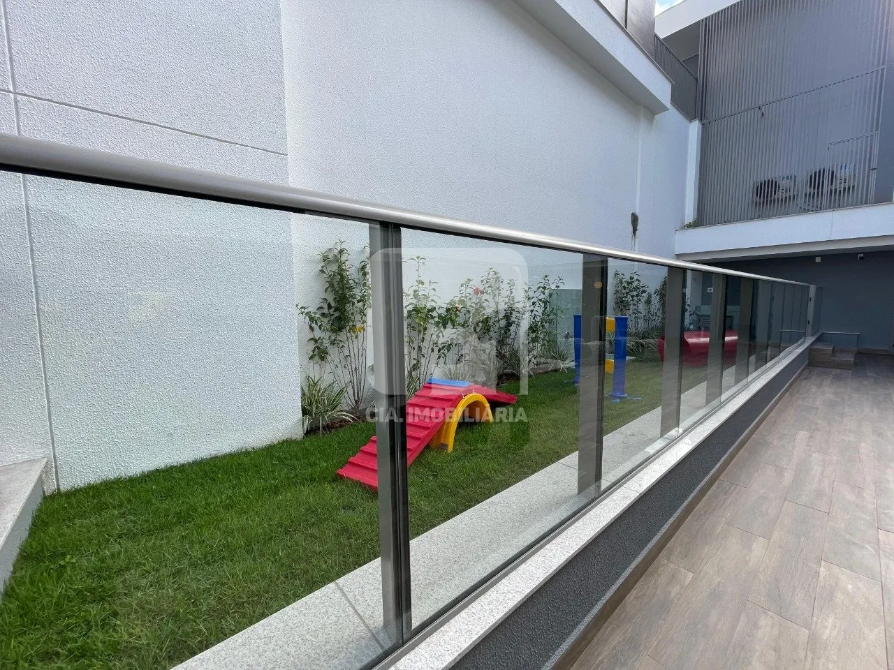 2-bedroom apartment with 2 parking spaces and balcony BBQ — photo 19