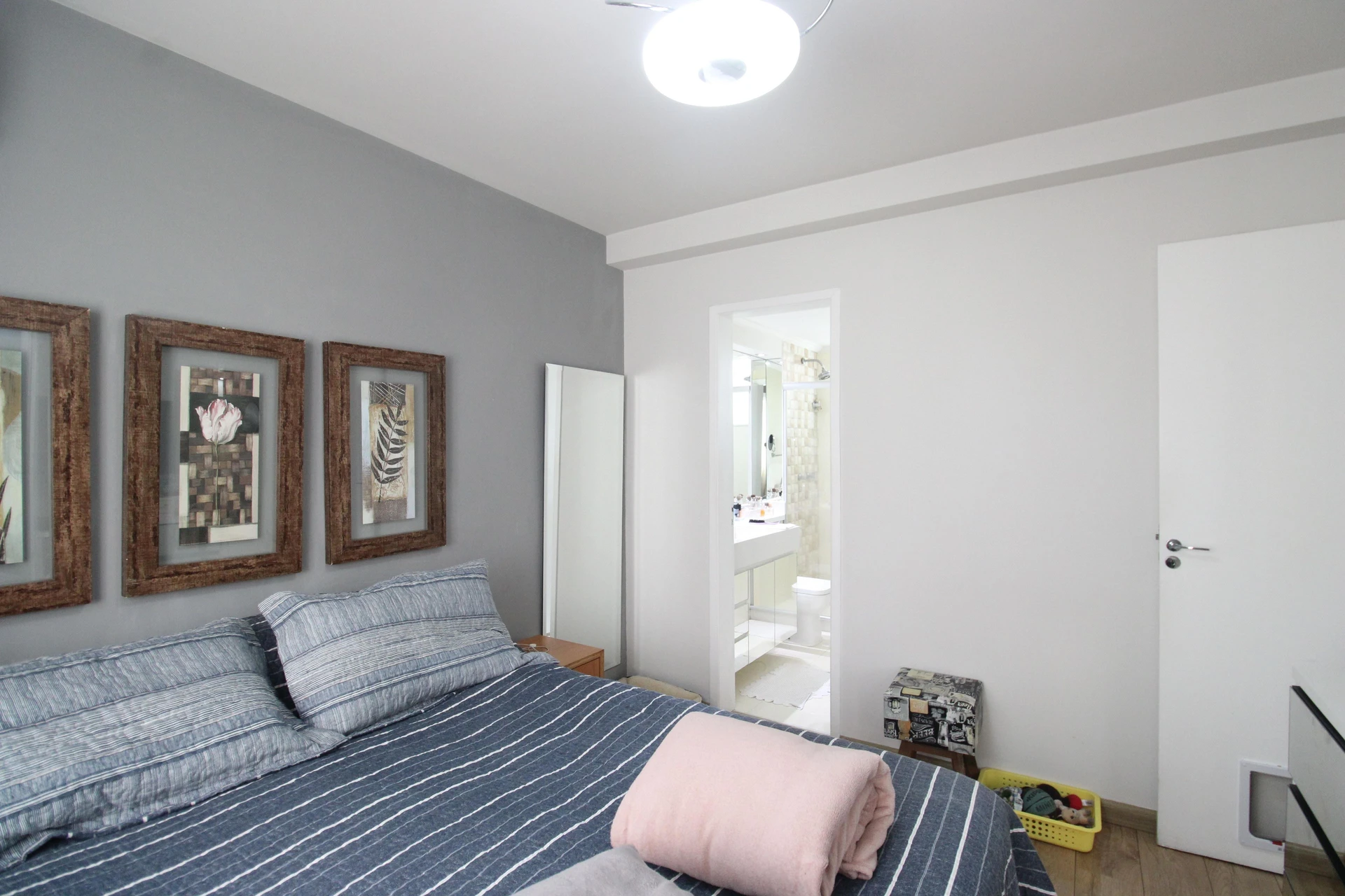 Apartamento mobiliado com 3 quartos e varanda — photo 22