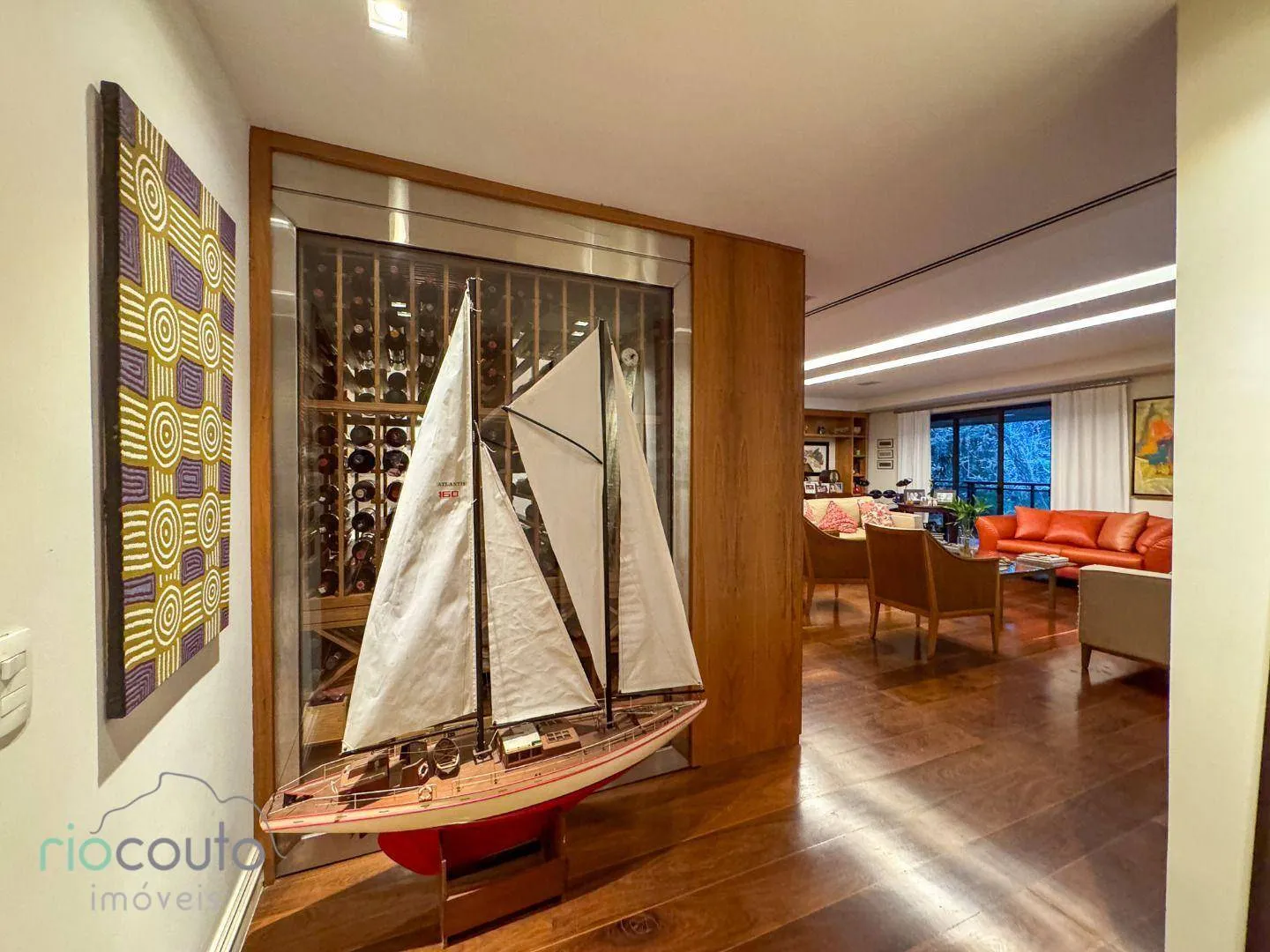Apartment with 4 bedrooms and balconies, 370 m² — photo 4