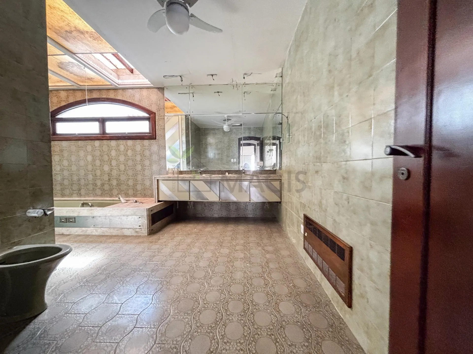Будинок 604 м² з 4 спальнями та 4 ванними кімнатами — photo 21