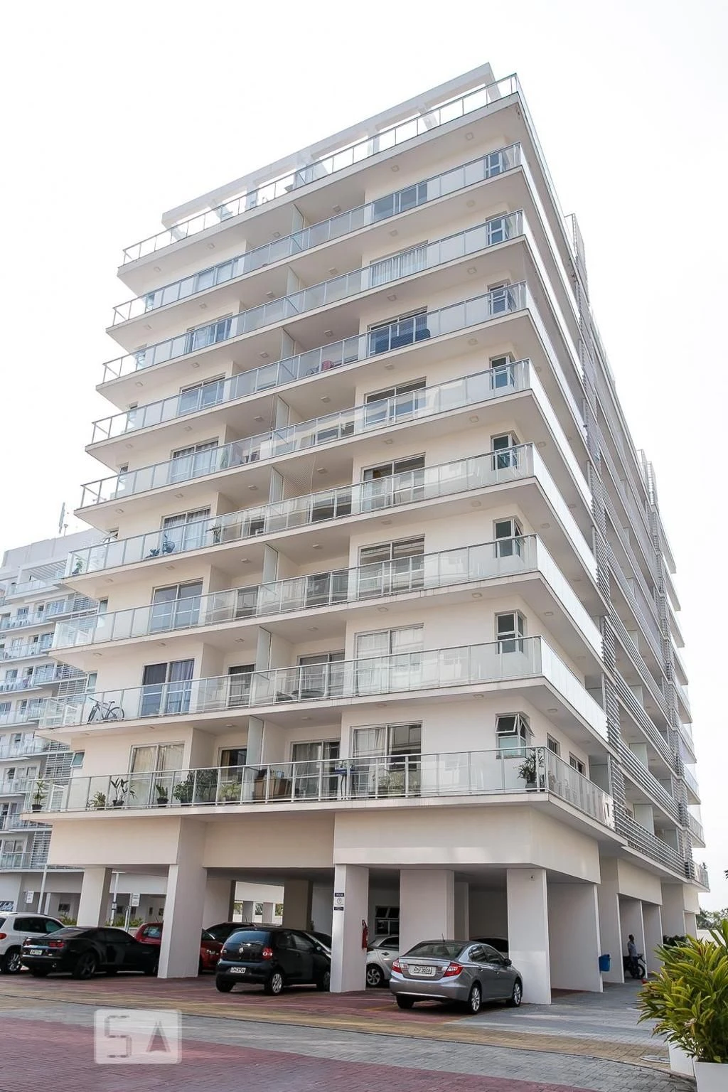 2-bedroom apartment in a building with a sauna — photo 40