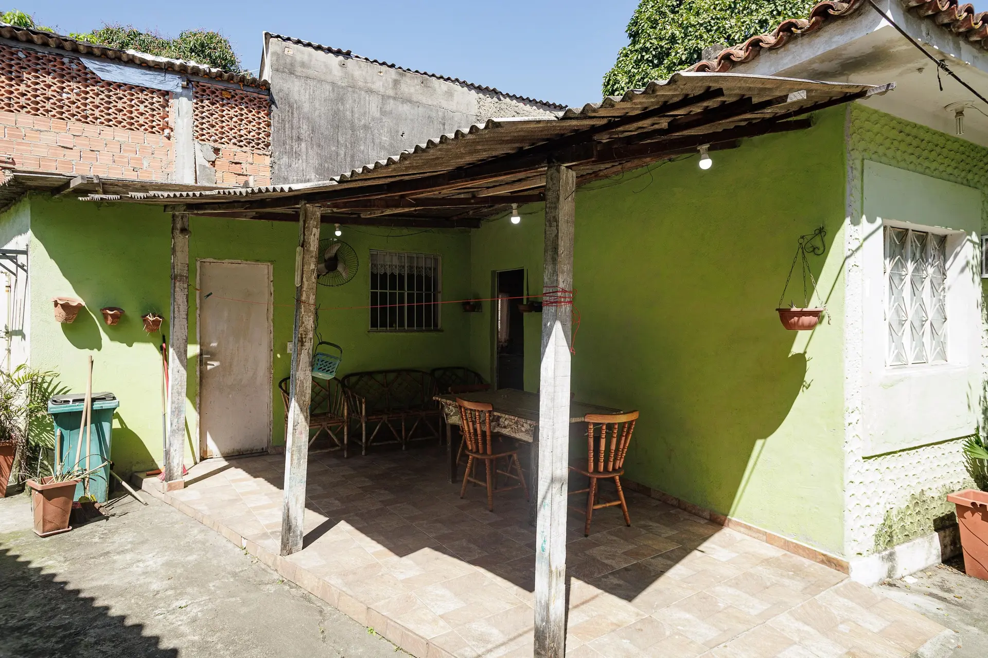 Casa mobiliada com 3 quartos e varanda — photo 35