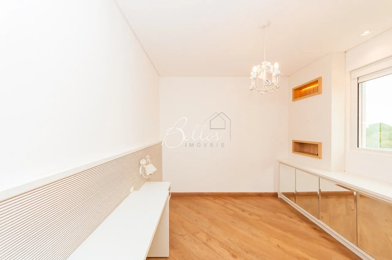 Квартира з 4 спальнями на 331 м² та 2 місця — photo 16
