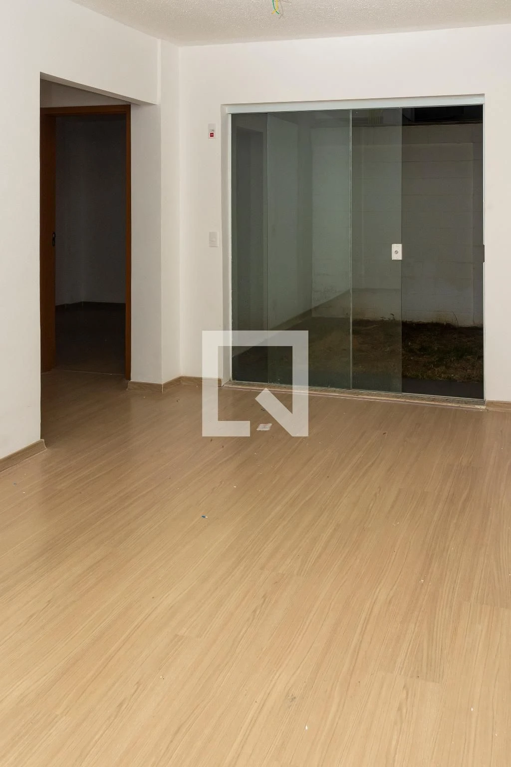2-bedroom apartment in a building with a gym — photo 40