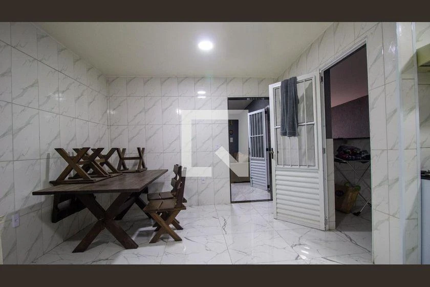 Furnished rental house with 250 m² and 2 bedrooms — photo 5