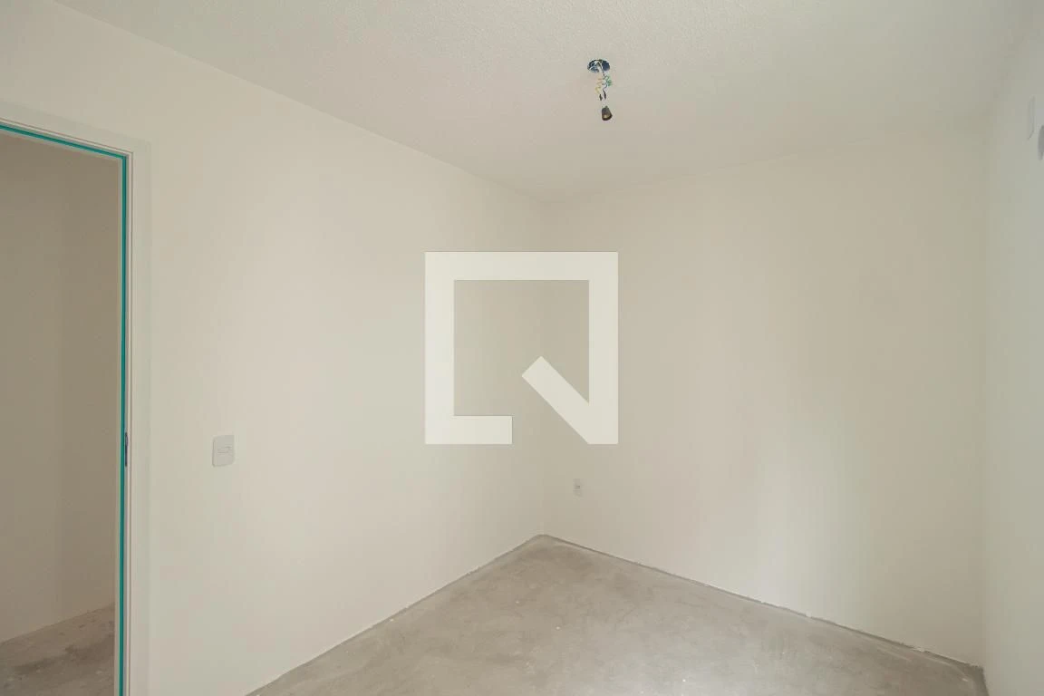 2-bedroom apartment in a building with a gym — photo 49