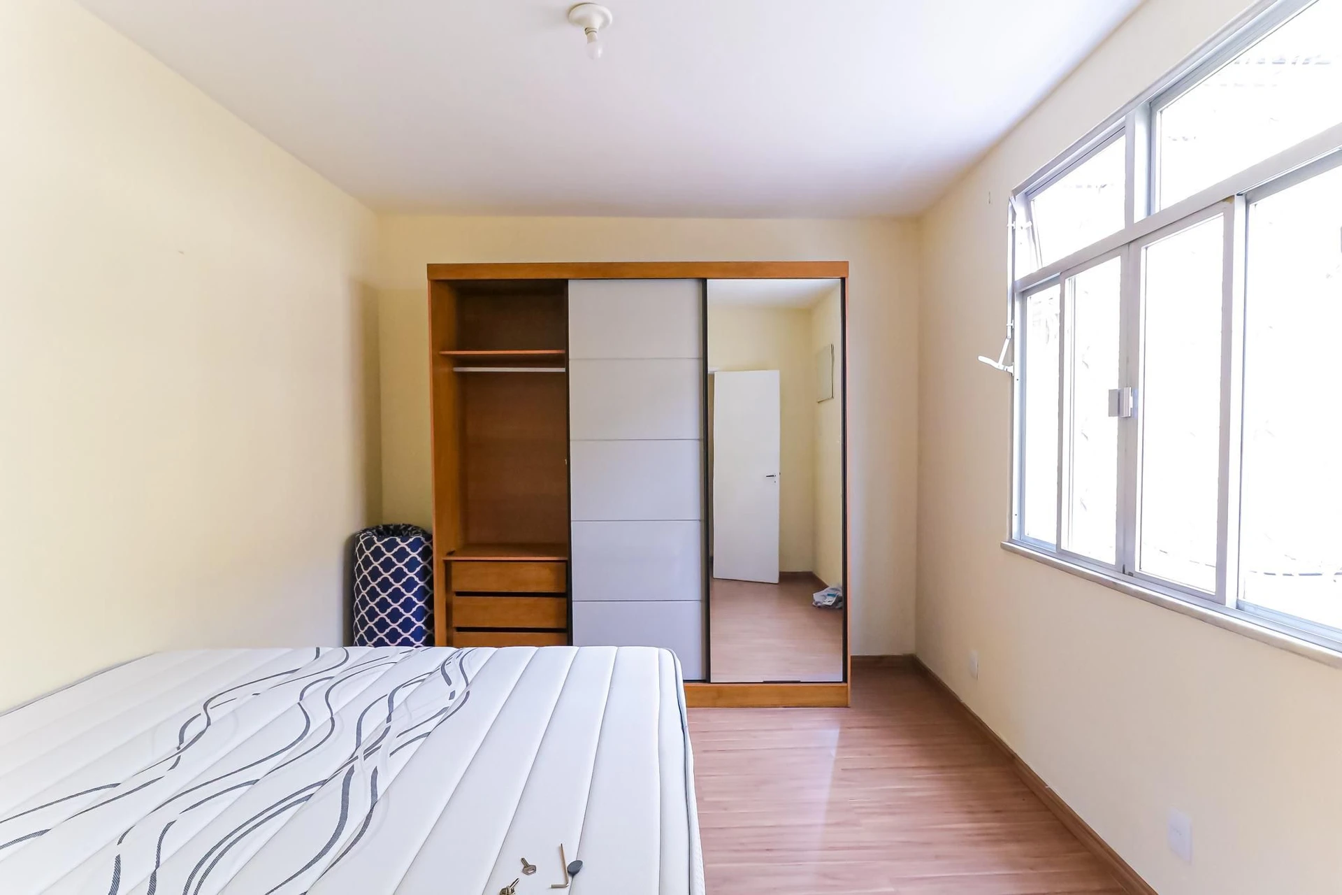 Apartment, 49 m², with a jacuzzi — photo 3