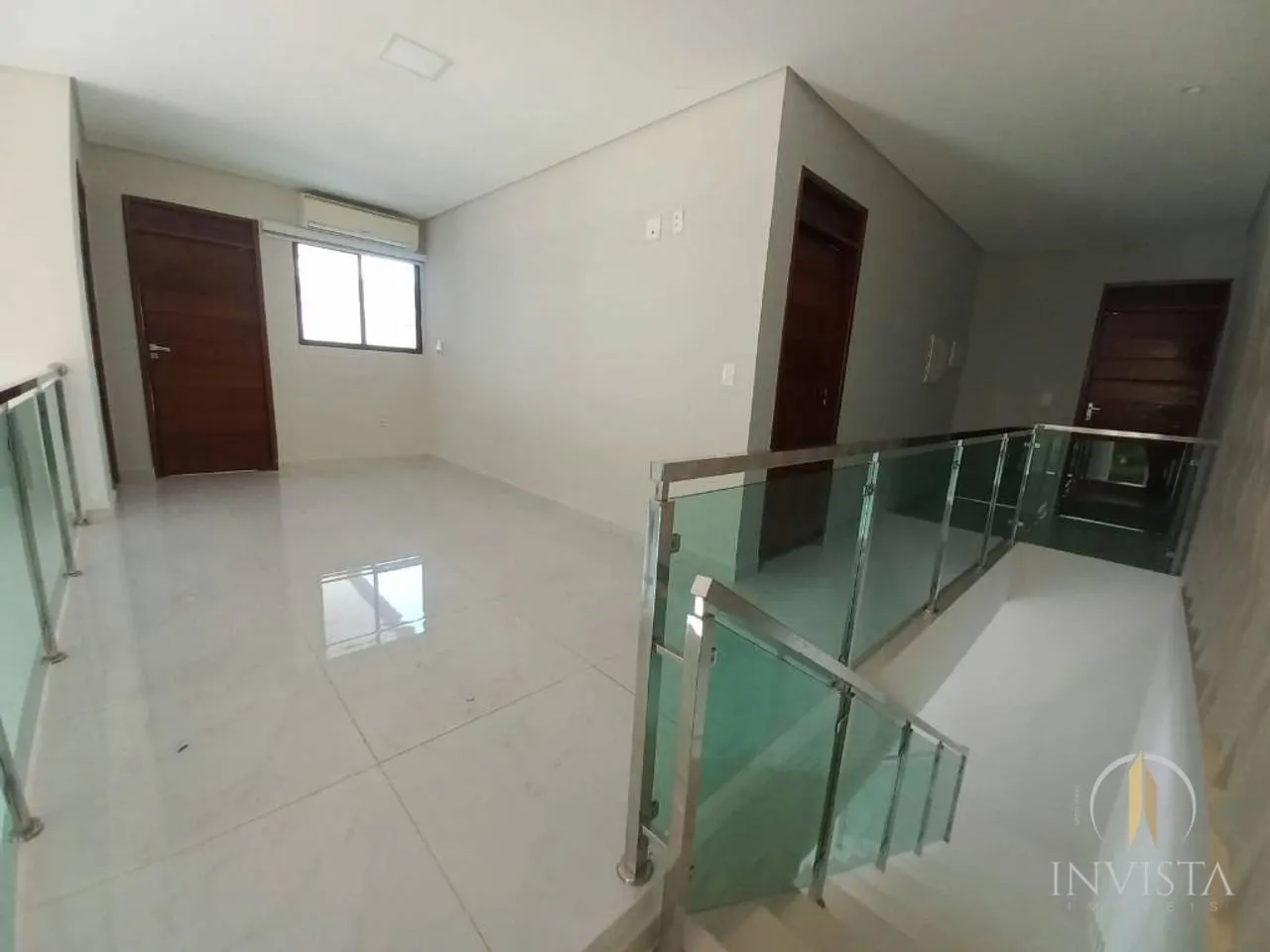 Furnished house, 481 m², with floor-to-ceiling windows — photo 43