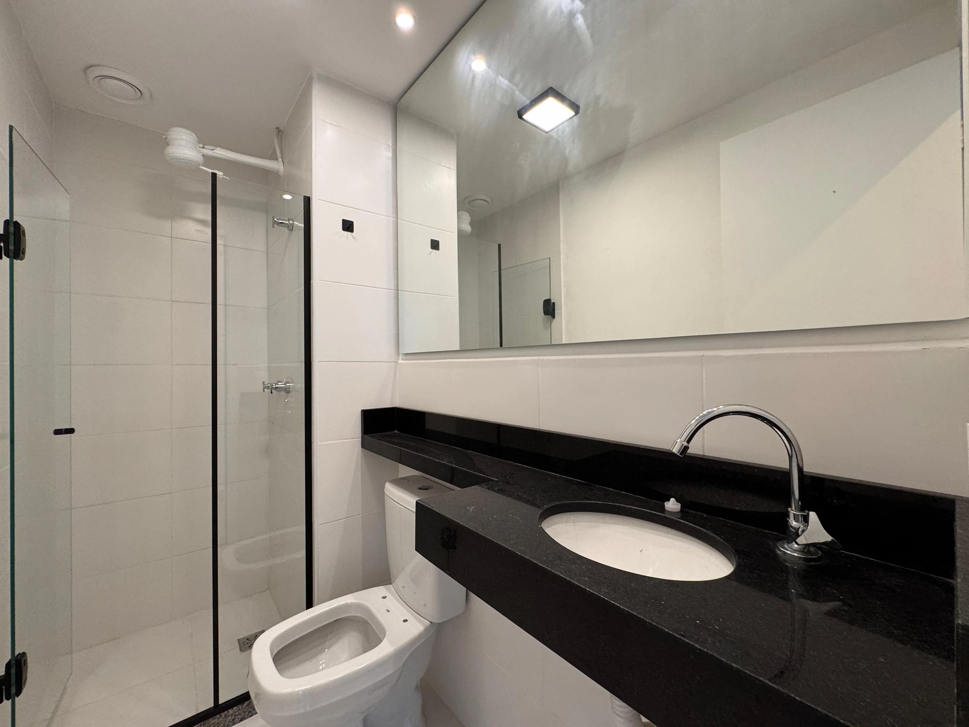 Apartamento amueblado de 3 dormitorios con balcón — photo 40