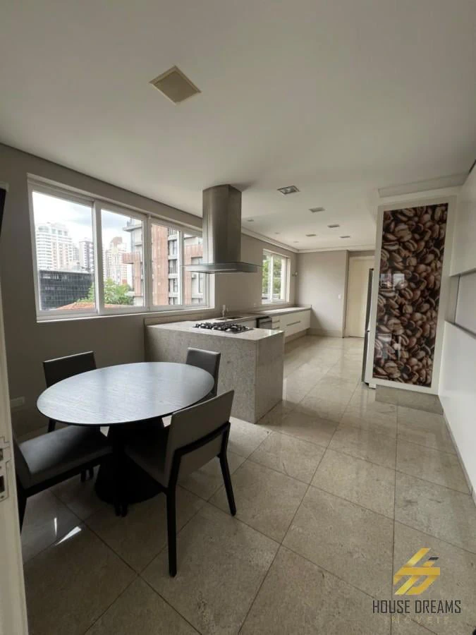 344 m² apartment with floor-to-ceiling windows and a bathtub — photo 4
