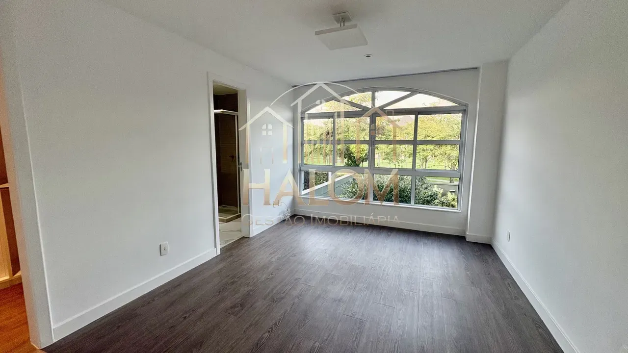 Rental house with 5 bedrooms and 5 bathrooms — photo 31