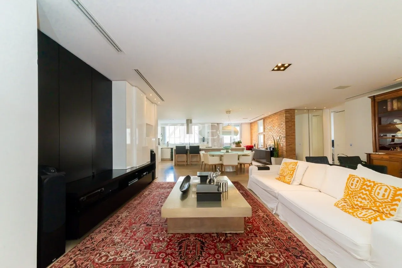 3-bedroom apartment with a home office — photo 14