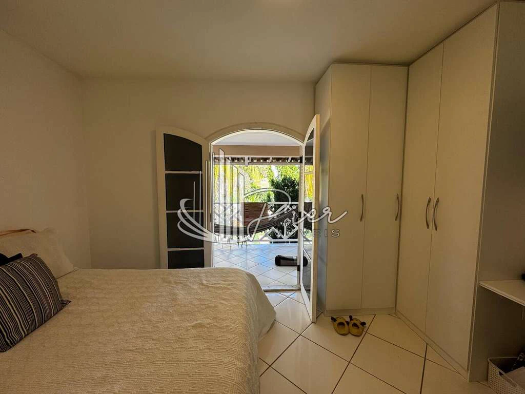 Furnished 4-bedroom house with 2 en-suites and 5 baths — photo 25