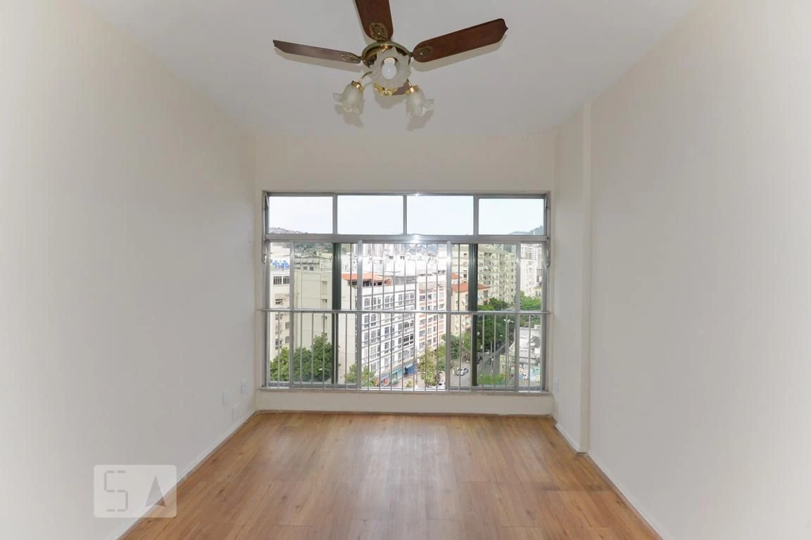 3-bedroom apartment with a mountain view — photo 15