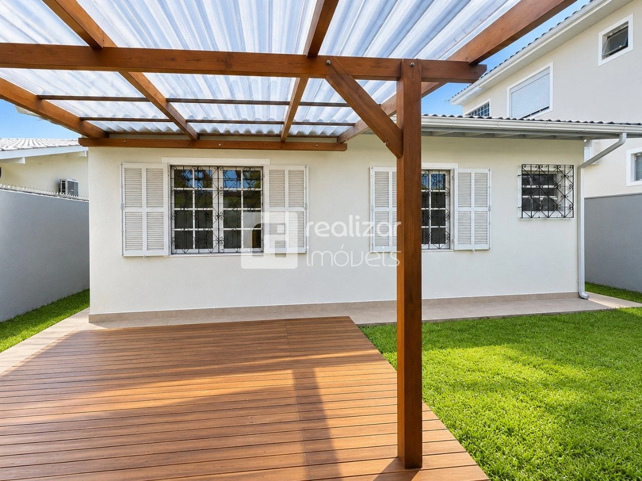 Casa de 5 dormitorios, 2 con baño propio, 240 m² — photo 12