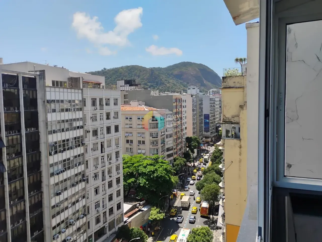 Furnished penthouse with 3 bedrooms and a balcony — photo 12