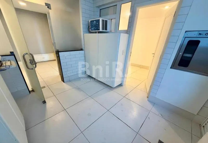 Apartment with 5 bedrooms and open gas kitchen — photo 47