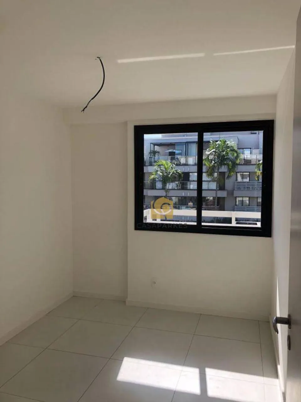 Unfurnished apartment with 3 bedrooms and balcony grill — photo 2