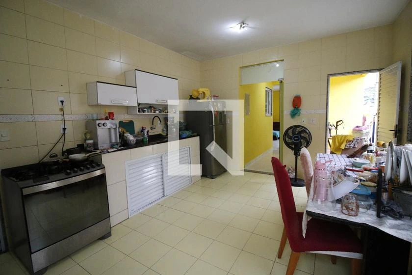 Apartamento de 260 m² com banheira e espaço de home office — photo 22