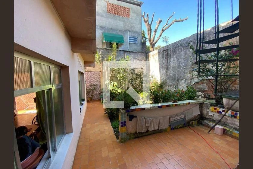 Furnished 3-bedroom house with 350 m² — photo 49