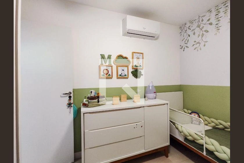 3-bedroom apartment with a mountain view — photo 8