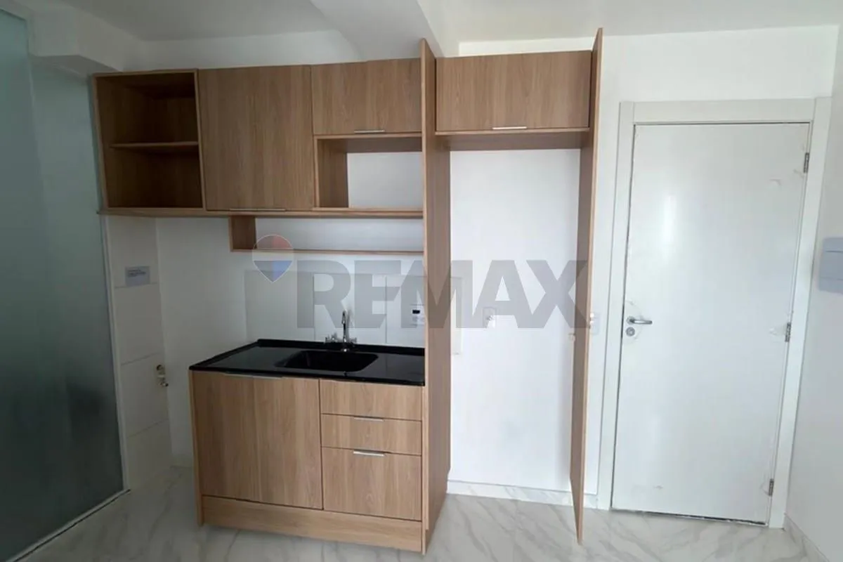 2-bedroom 40 m² apartment with a balcony on the 10th floor — photo 22