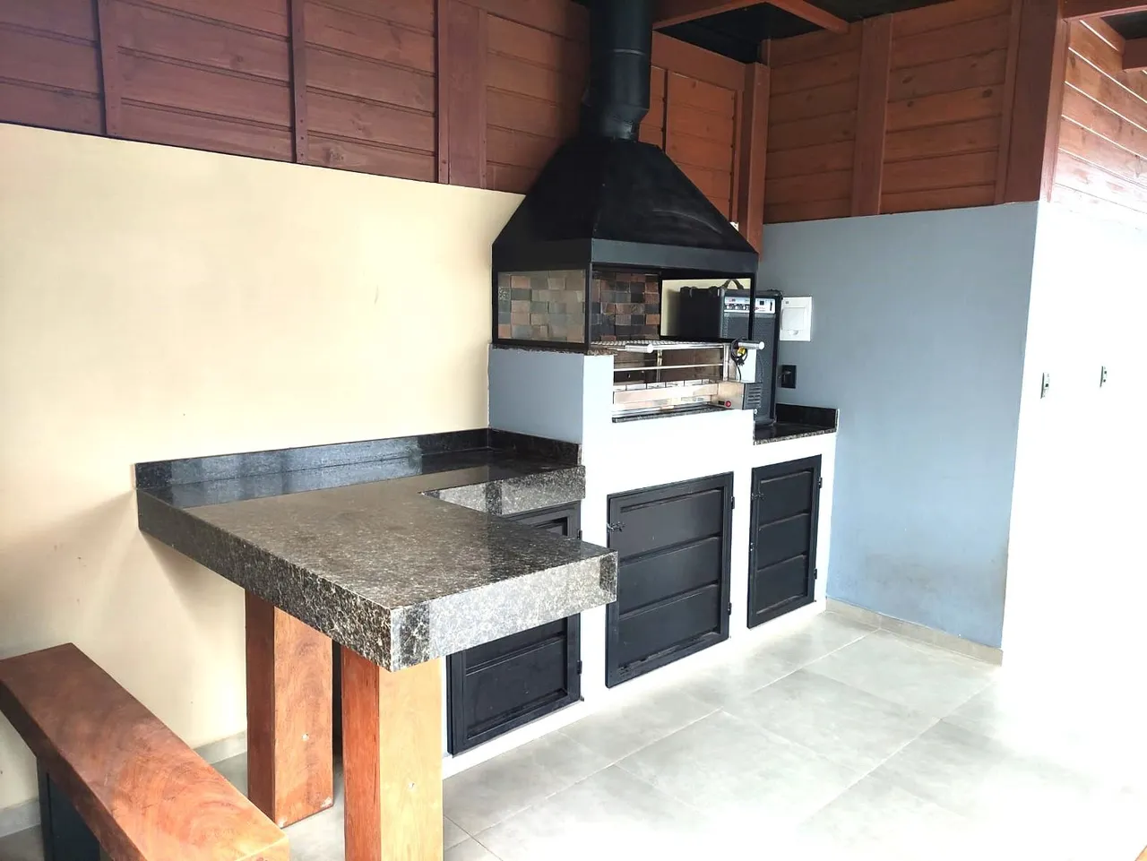 2-bedroom house with a grill on the balcony in Florianópolis — photo 12