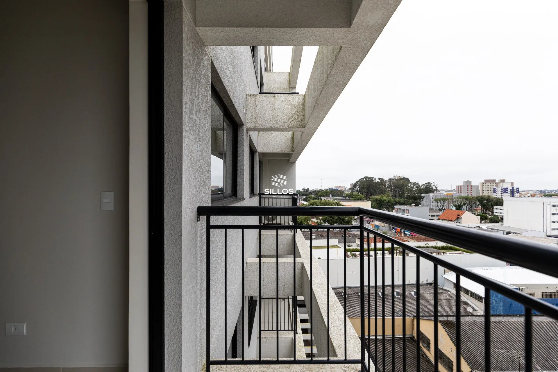 Apartment on the 8th floor with a home office — photo 12