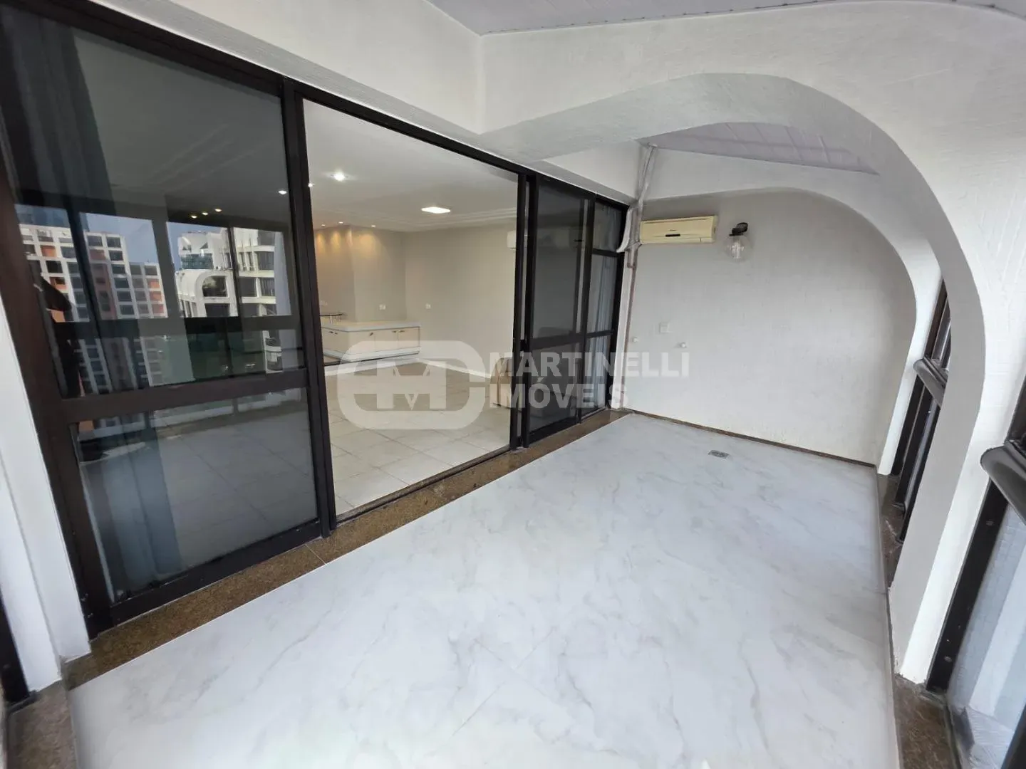 Apartamento sem mobília com 3 quartos e 5 banheiros — photo 9