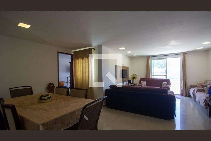 Top-floor apartment with 3 bedrooms and 290 m² terrace — photo 2