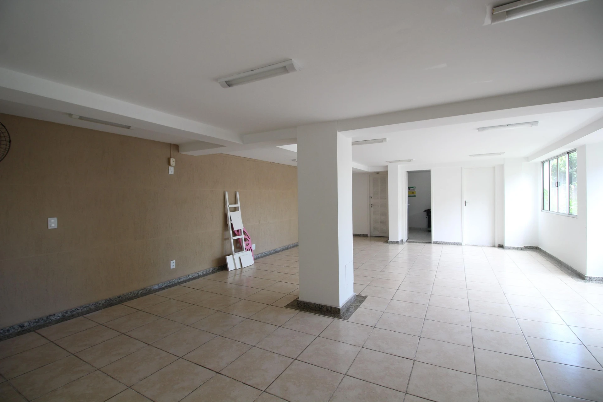 3-bedroom apartment with an en-suite and balcony — photo 32