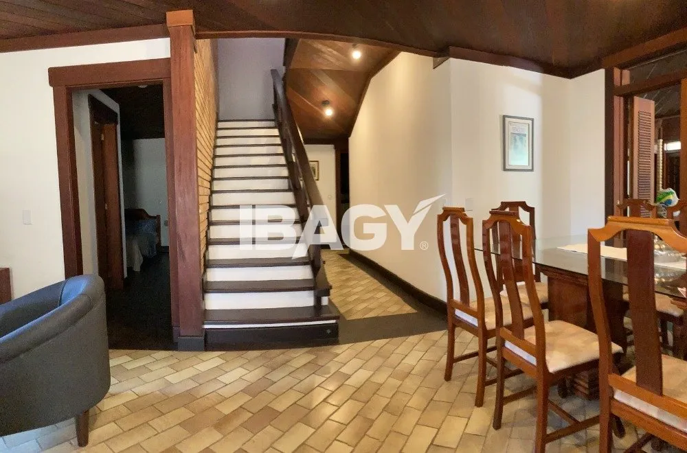 Casa amueblada con 5 dormitorios y 600 m² — photo 25