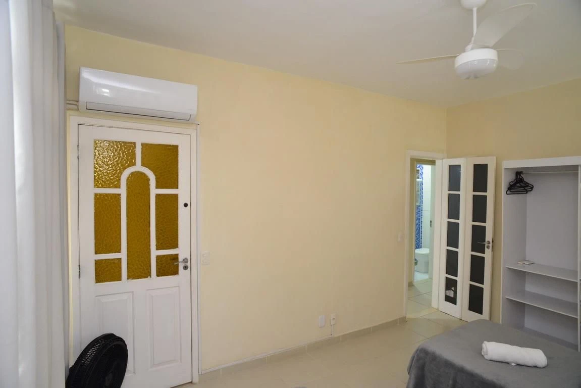 5-bedroom house with a washing machine — photo 35