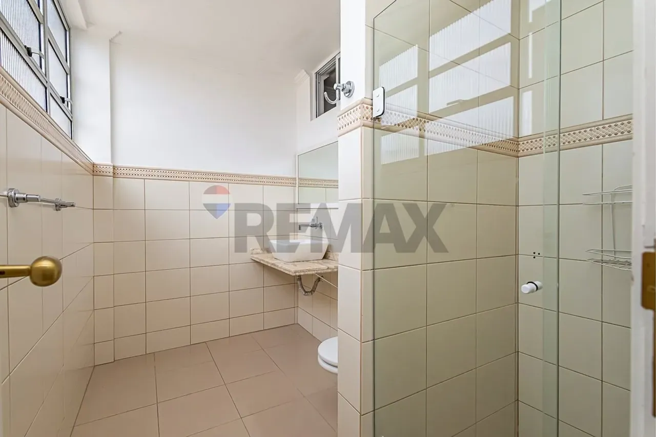 Home office in a 3-bedroom apartment, 181 m² — photo 26