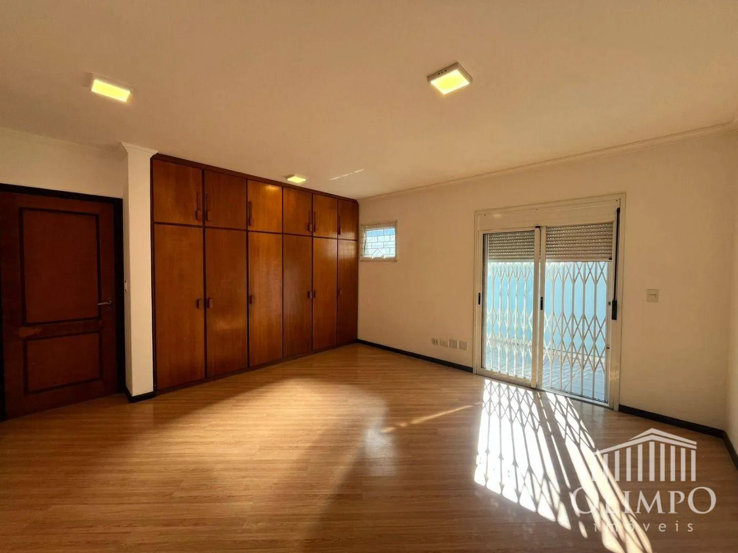 Unfurnished house with 4 bedrooms and a gas kitchen — photo 23
