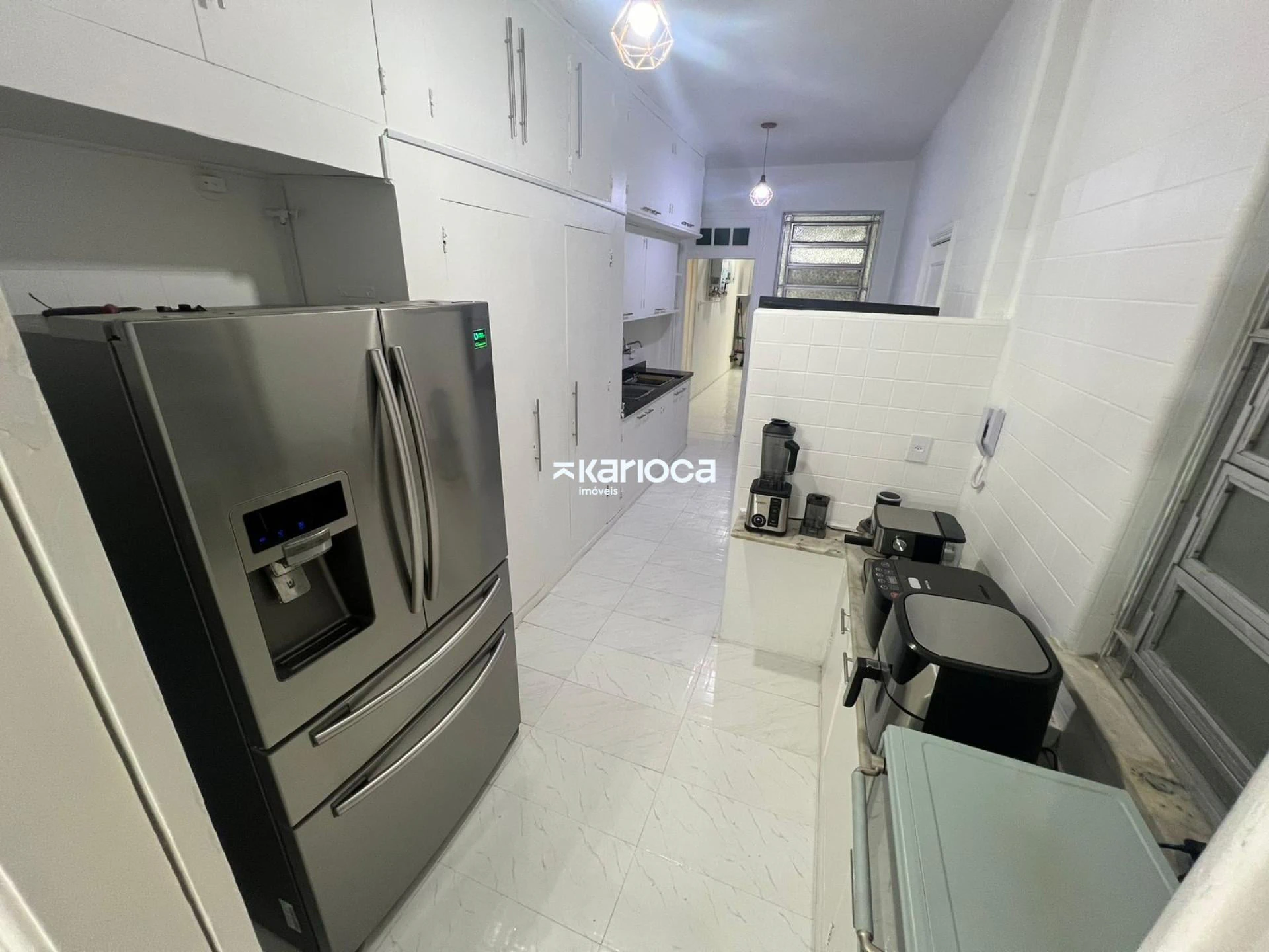 Furnished 4-bedroom apartment with 4 bathrooms — photo 4
